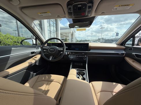 New 2026 Hyundai Sonata Limited FWD image 21