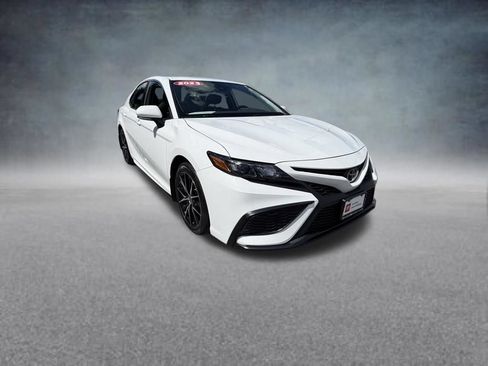 Used 2023 Toyota Camry SE w/ Cold Weather Package AWD/4WD image 8