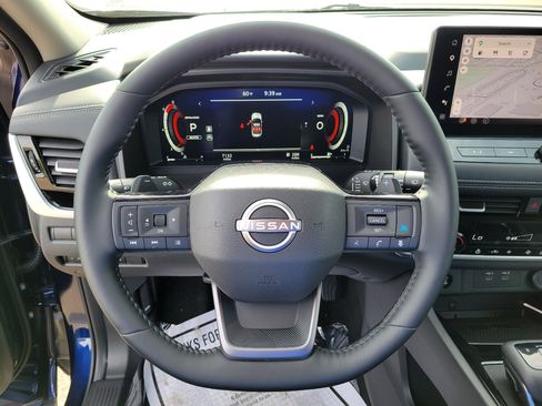 Certified 2025 Nissan Rogue SL AWD/4WD image 22