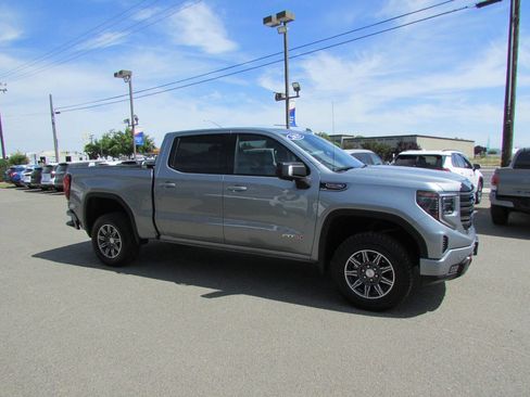 Used 2025 GMC Sierra 1500 AT4 AWD/4WD image 5