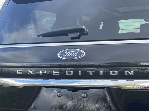 Used 2024 Ford Expedition Max Limited image 23