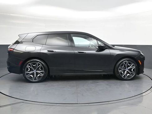 Used 2022 BMW iX xDrive50 AWD/4WD image 3