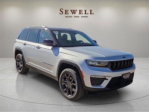 New 2025 Jeep Grand Cherokee Limited image 6