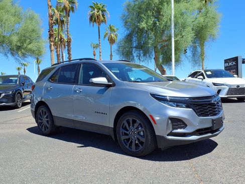 Used 2024 Chevrolet Equinox RS FWD image 3