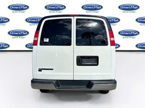 Used 2019 Chevrolet Express 3500 LT w/ LT Preferred Equipment Group RWD image 6