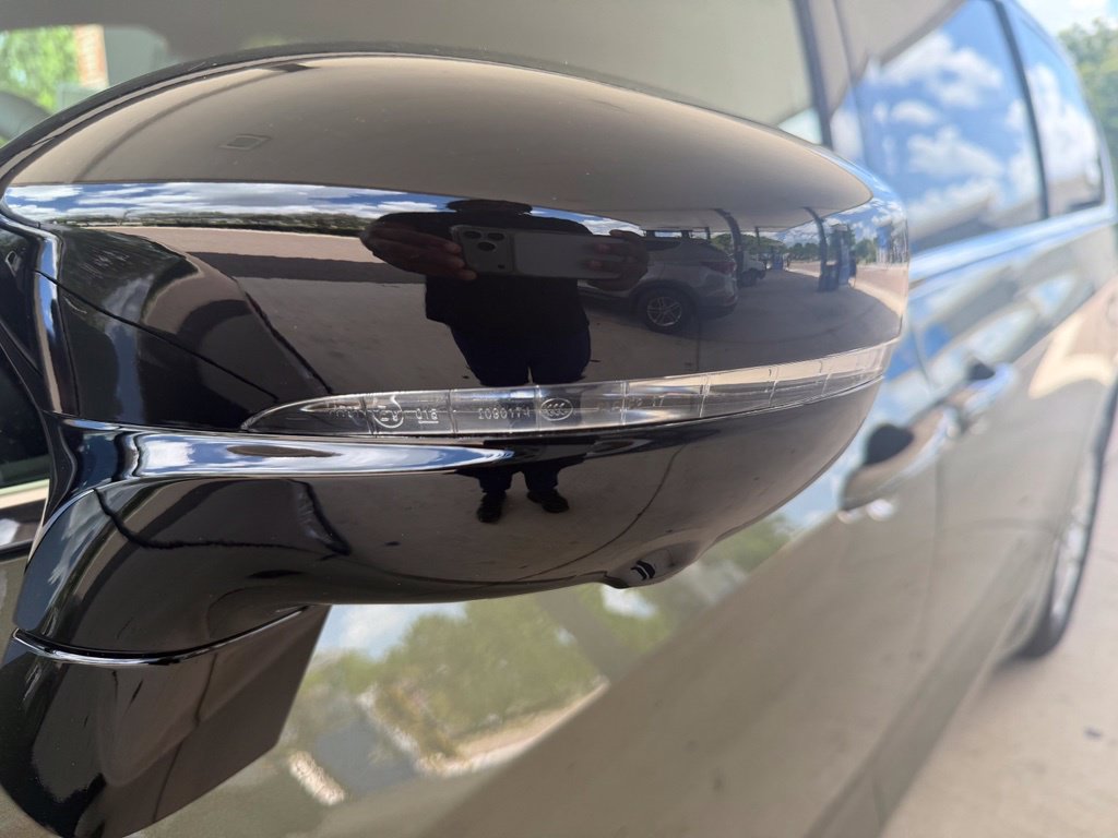New 2027 Chrysler Pacifica Select w/ Family Tech Group FWD image 31