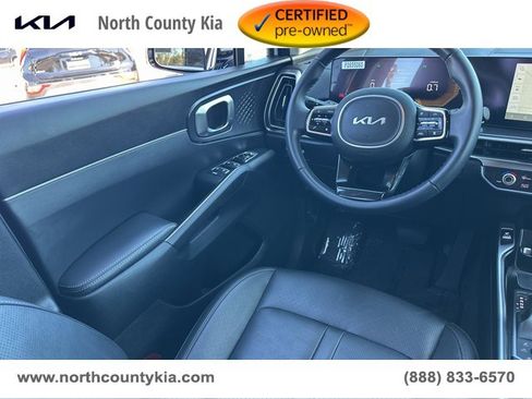 Certified 2025 Kia Sorento S image 12