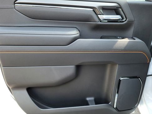 New 2025 GMC Sierra 2500 AT4 w/ Technology Package image 39