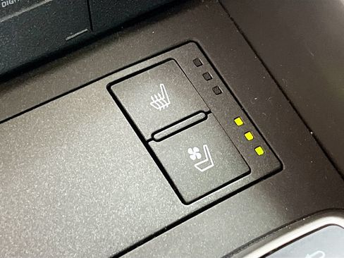 Used 2020 Lexus IS 300 F Sport w/ F Sport Package RWD image 20