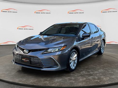 Used 2021 Toyota Camry LE FWD image 1
