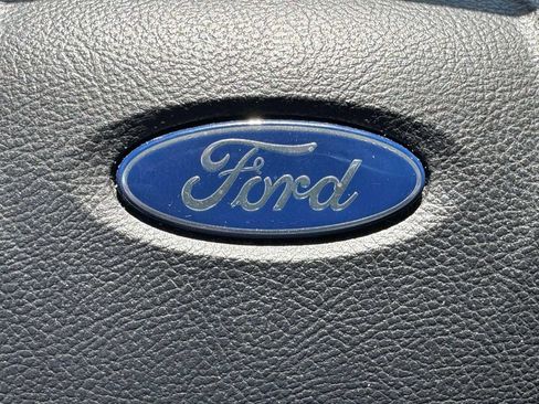 Used 2019 Ford Edge Titanium w/ Equipment Group 301A AWD/4WD image 34