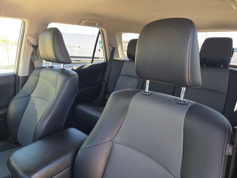 Used 2021 Toyota 4Runner SR5 Premium image 9