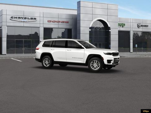 New 2026 Jeep Grand Cherokee L 2WD image 10