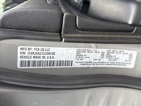 Used 2020 Jeep Grand Cherokee Altitude RWD image 27