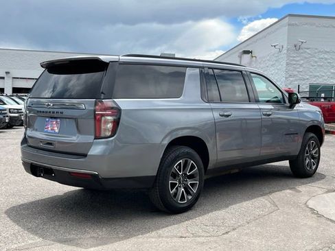 Used 2022 Chevrolet Suburban Z71 w/ Z71 Off-Road Package AWD/4WD image 5
