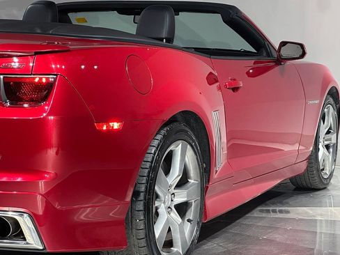 Used 2012 Chevrolet Camaro SS RWD image 30