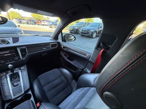 Used 2017 Porsche Macan GTS AWD/4WD image 51