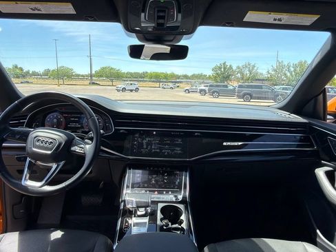 Used 2022 Audi Q8 Prestige w/ Prestige Package AWD/4WD image 27