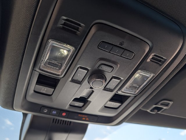 Used 2023 Chevrolet Tahoe Premier RWD image 27