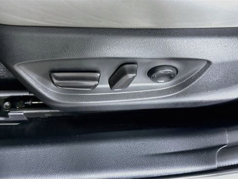 Used 2020 Toyota Avalon Limited w/ Advanced Safety Package FWD image 24