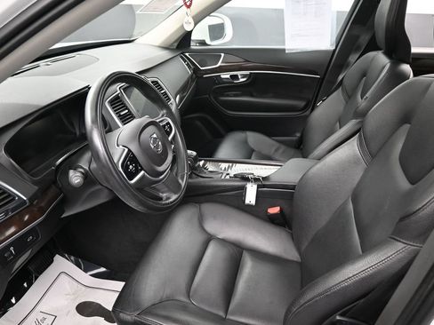 Used 2019 Volvo XC90 T6 Momentum AWD/4WD image 21