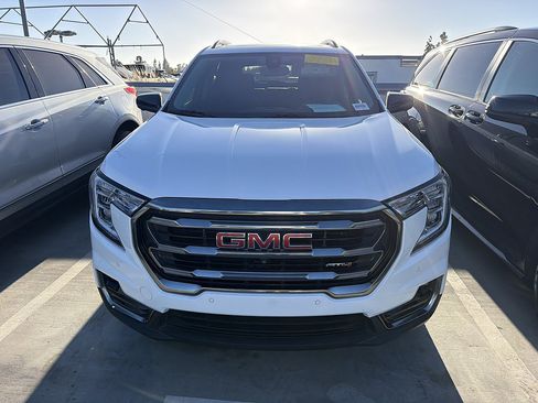 Used 2024 GMC Terrain AT4 w/ Tech Package AWD/4WD image 1