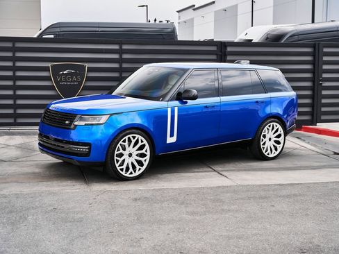 Used 2025 Land Rover Range Rover Long Wheelbase SE AWD/4WD image 5