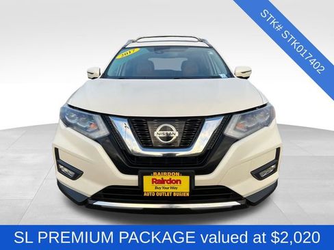Used 2017 Nissan Rogue SL w/ SL Premium Package image 2
