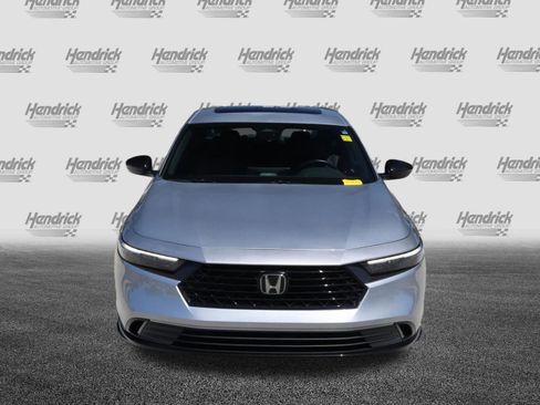 Used 2024 Honda Accord Sport image 3