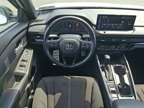 Used 2023 Honda Accord Sport image 11