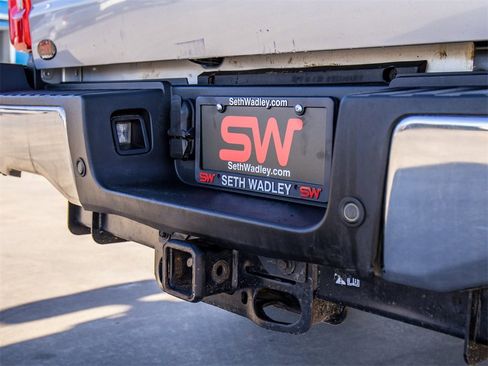 Used 2023 Ford F250 Lariat w/ Chrome Package image 14