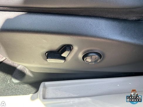 Certified 2024 Chrysler Pacifica Touring-L FWD image 21
