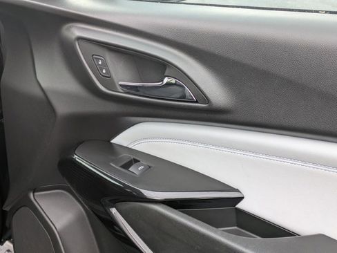 Used 2025 Chevrolet Trax LT w/ LT Convenience Package image 27