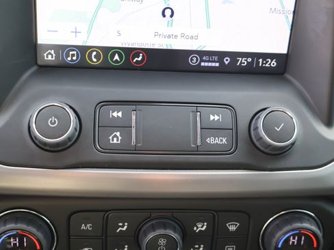 Used 2023 GMC Acadia AT4 w/ Preferred Package image 32