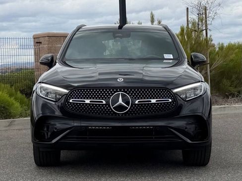 Used 2025 Mercedes-Benz GLC 350e 4MATIC image 5
