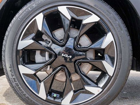 Used 2025 Kia Sorento EX image 8