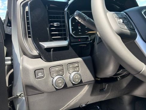 New 2026 GMC Sierra 3500 SLE w/ SLE Convenience Package AWD/4WD image 9