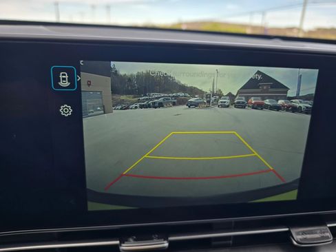 Certified 2024 Hyundai Kona SEL image 17