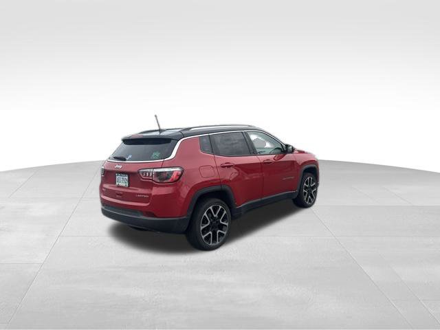 Used 2017 Jeep Compass Limited AWD/4WD image 8