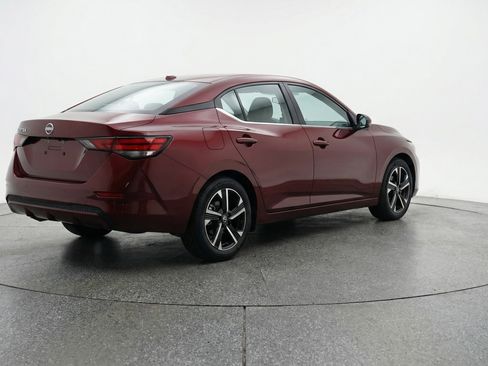 Used 2025 Nissan Sentra SV image 9
