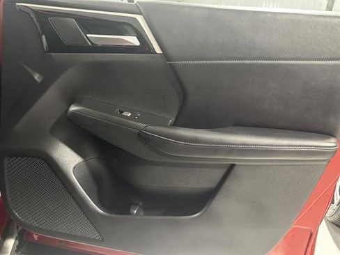 Used 2023 Mitsubishi Outlander SE image 34