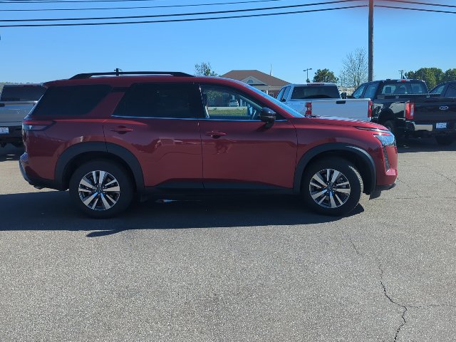 Used 2026 Nissan Pathfinder SL FWD image 28