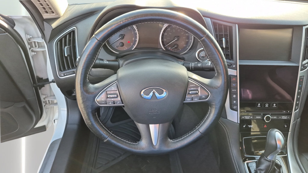 Used 2015 INFINITI Q50 Premium AWD/4WD image 12