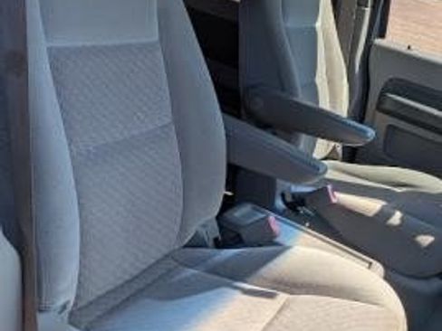 Used 2004 Ford Freestar SEL FWD image 18