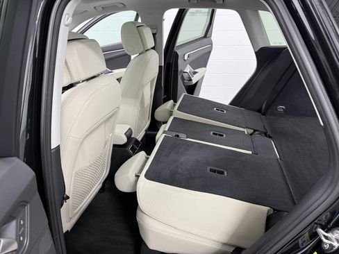 Used 2022 Audi Q3 2.0T Premium image 14