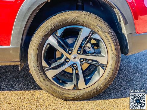 Used 2024 Chevrolet Trax RS w/ Driver Confidence Package image 11