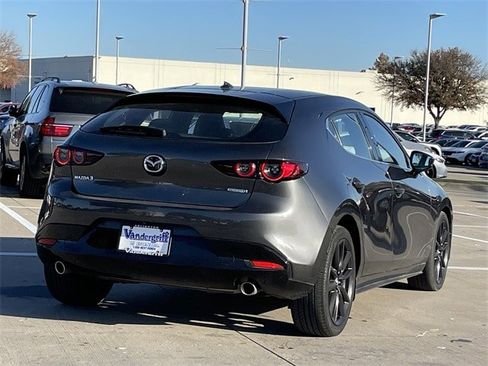Used 2019 MAZDA MAZDA3 Hatchback w/ Premium Package image 4