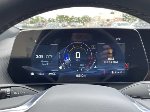 Used 2026 Chevrolet Equinox LT AWD/4WD image 18