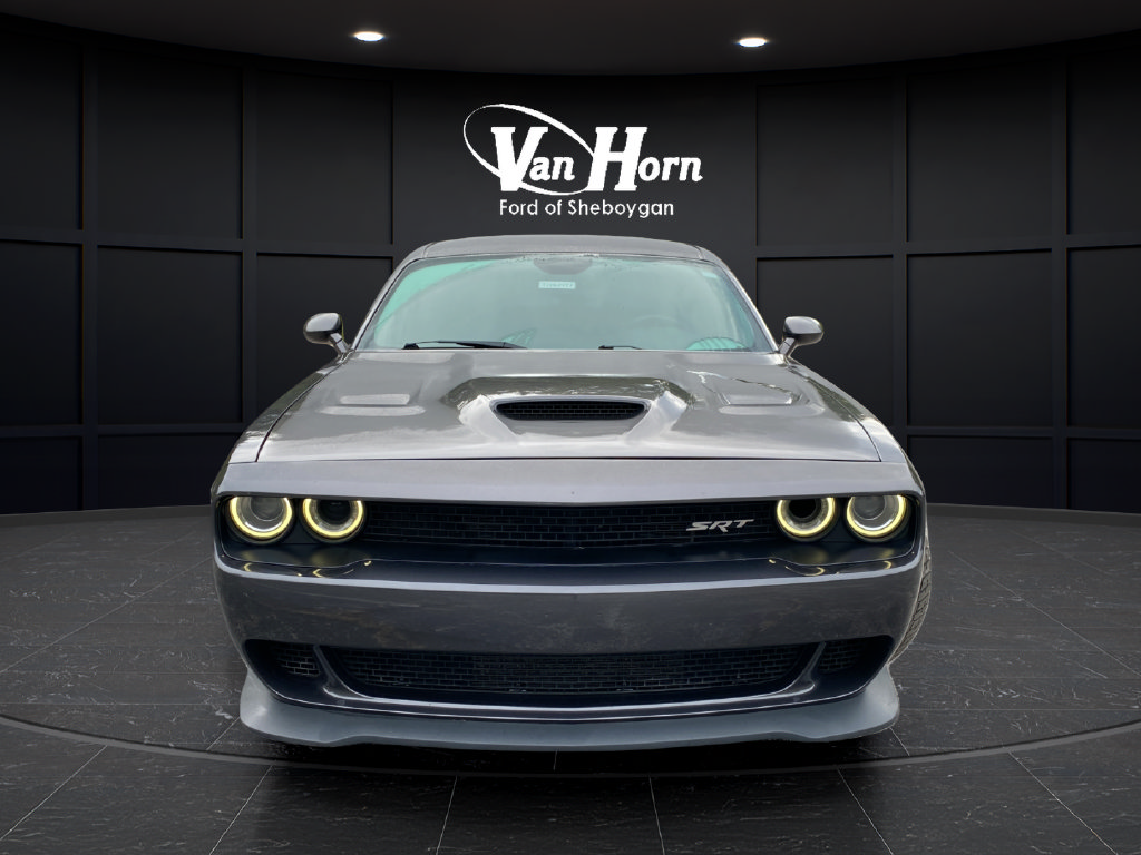Used 2016 Dodge Challenger SRT Hellcat RWD image 2