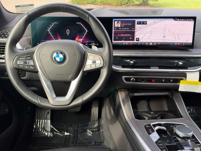 Used 2026 BMW X5 xDrive50e AWD/4WD image 19